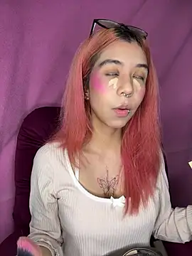 Valen-Foxx1 online show from April 2026 05:45:01 AM