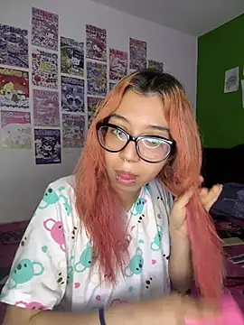 Valen-Foxx1 online show from May 2026 04:41:01 AM