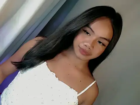 Ariluvsyou online show from July 2026 12:01:02 PM
