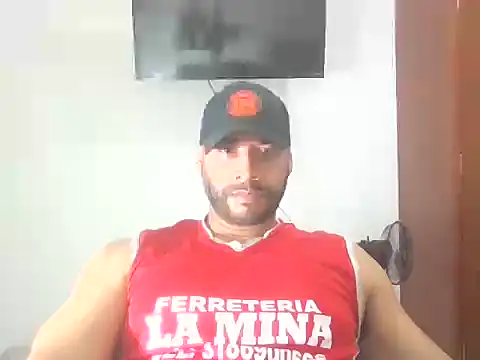 Snapshot of musclehetero chatting on December 2025 02:17:01 AM musclehetero online show from December 2025 02:17:01 AM