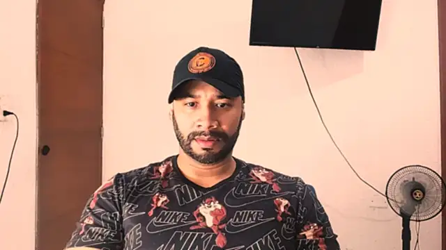 Snapshot of musclehetero chatting on January 2026 09:17:01 PM musclehetero online show from January 2026 09:17:01 PM