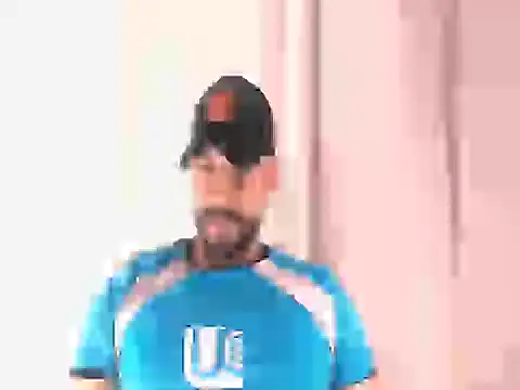 Snapshot of musclehetero chatting on February 2026 03:12:01 AM musclehetero online show from February 2026 03:12:01 AM