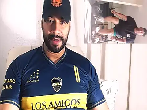 Snapshot of musclehetero chatting on March 2026 01:57:02 PM musclehetero online show from March 2026 01:57:02 PM