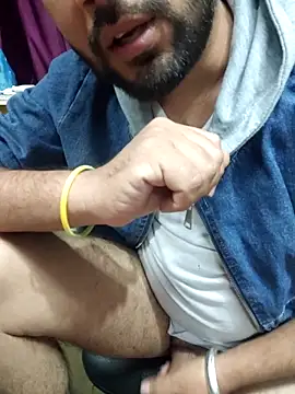 Snapshot of Cute_Lucky chatting on November 2025 05:05:02 PM Cute Lucky online show from November 2025 05:05:02 PM