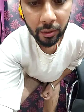 Snapshot of Cute_Lucky chatting on December 2025 09:07:01 AM Cute Lucky online show from December 2025 09:07:01 AM