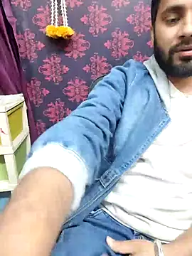 Snapshot of Cute_Lucky chatting on December 2025 10:10:02 AM Cute Lucky online show from December 2025 10:10:02 AM