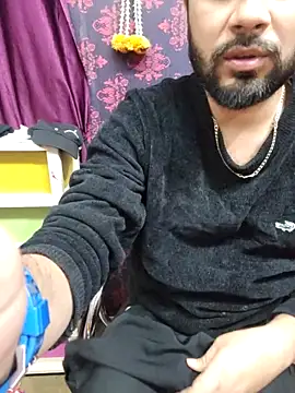 Snapshot of Cute_Lucky chatting on December 2025 09:15:02 AM Cute Lucky online show from December 2025 09:15:02 AM