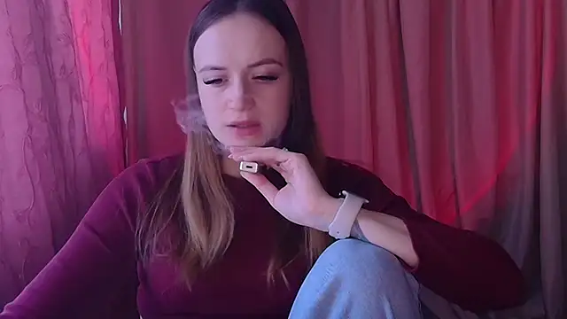 Illa May online show from March 2026 10:32:02 AM