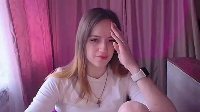 Illa May online show from April 2026 10:26:01 AM