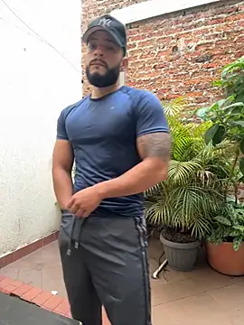 Snapshot of Mike_savage3 chatting on December 2025 12:36:01 PM Mike savage3 online show from December 2025 12:36:01 PM