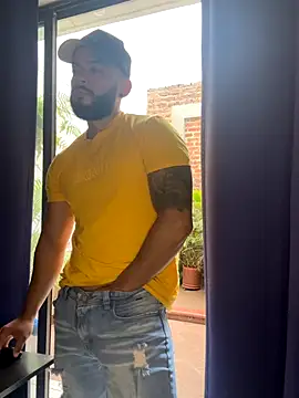 Snapshot of Mike_savage3 chatting on December 2025 12:36:02 PM Mike savage3 online show from December 2025 12:36:02 PM