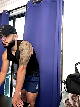 Snapshot of Mike_savage3 chatting on December 2025 12:11:02 PM Mike savage3 online show from December 2025 12:11:02 PM