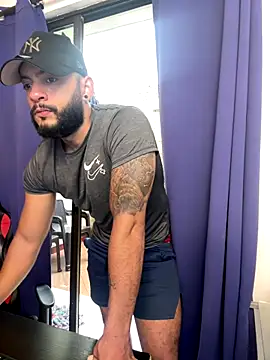 Snapshot of Mike_savage3 chatting on December 2025 12:23:02 PM Mike savage3 online show from December 2025 12:23:02 PM