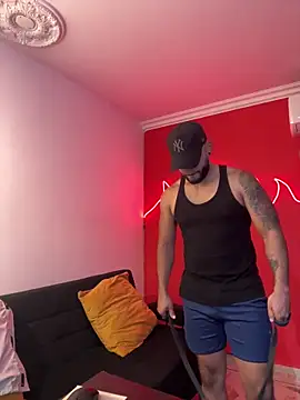 Snapshot of Mike_savage3 chatting on January 2026 12:21:01 PM Mike savage3 online show from January 2026 12:21:01 PM