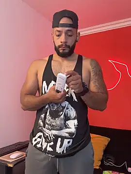 Snapshot of Mike_savage3 chatting on February 2026 12:11:01 PM Mike savage3 online show from February 2026 12:11:01 PM