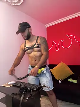 Snapshot of Mike_savage3 chatting on February 2026 12:23:01 PM Mike savage3 online show from February 2026 12:23:01 PM