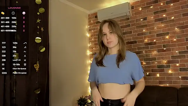 Snapshot of VoidElaris chatting on January 2026 06:53:01 PM VoidElaris online show from January 2026 06:53:01 PM