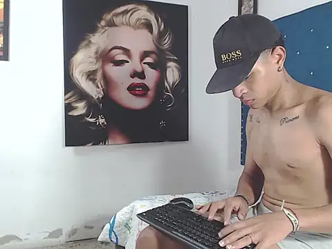 crissex3 online show from March 2026 12:21:02 PM