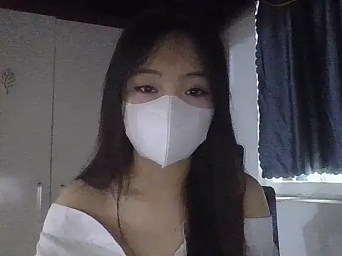 Snapshot of Anamis18 chatting on December 2025 09:49:01 AM Anamis18 online show from December 2025 09:49:01 AM