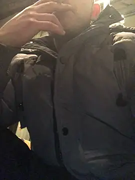 Spielzeugtwink online show from March 2026 07:51:02 PM