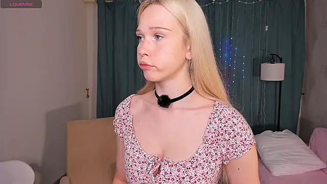 CherrylHolme online show from July 2026 07:21:01 PM