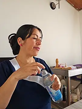 JustSamantha  online show from December 2025 01:09:02 PM