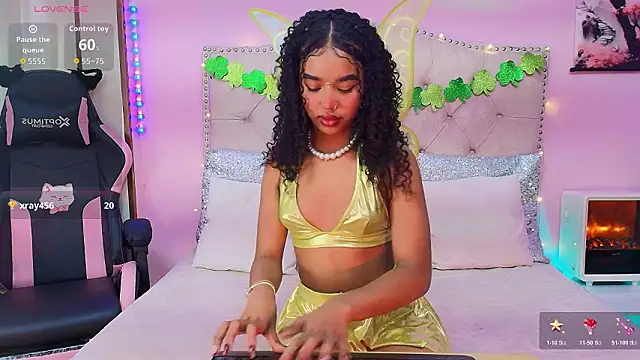 Snapshot of Naom_star87 chatting on March 2026 08:23:02 PM Naom star87 online show from March 2026 08:23:02 PM