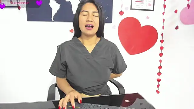 Snapshot of Nanku_Na chatting on February 2026 12:45:02 PM Nanku Na online show from February 2026 12:45:02 PM