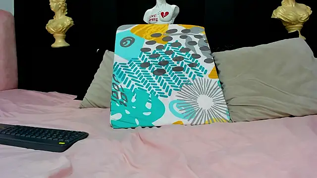 Snapshot of selenaflamemj chatting on February 2026 06:37:02 PM selenaflamemj online show from February 2026 06:37:02 PM