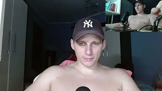 Poliglotjoe1 online show from December 2025 06:31:01 AM