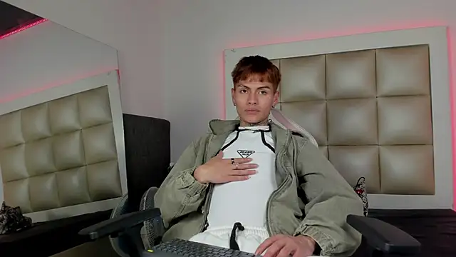 Snapshot of damian_js chatting on November 2025 04:12:01 AM damian js online show from November 2025 04:12:01 AM