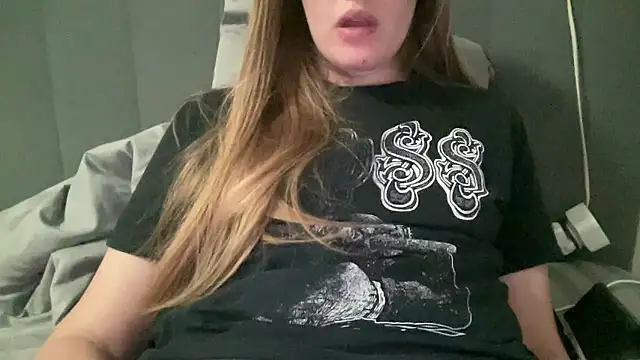 Snapshot of alisa_kitcat chatting on January 2026 04:58:02 AM alisa kitcat online show from January 2026 04:58:02 AM