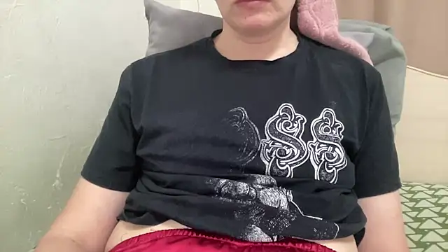 Snapshot of alisa_kitcat chatting on February 2026 06:40:02 AM alisa kitcat online show from February 2026 06:40:02 AM