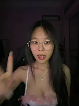 Kiee-lee online show from July 2026 05:43:02 PM