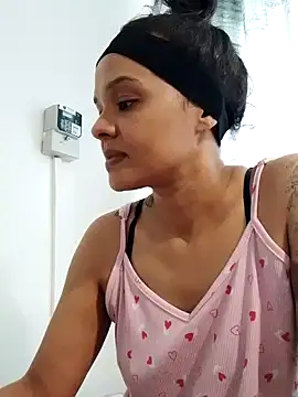 Snapshot of Cadence28 chatting on December 2025 07:03:02 AM Cadence28 online show from December 2025 07:03:02 AM