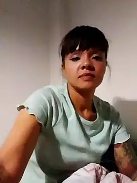 Snapshot of Cadence28 chatting on December 2025 07:09:01 PM Cadence28 online show from December 2025 07:09:01 PM