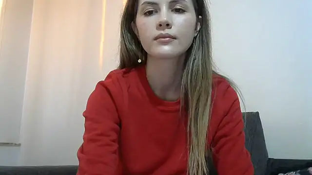 Snapshot of Erii18 chatting on December 2025 02:32:02 PM Erii18 online show from December 2025 02:32:02 PM