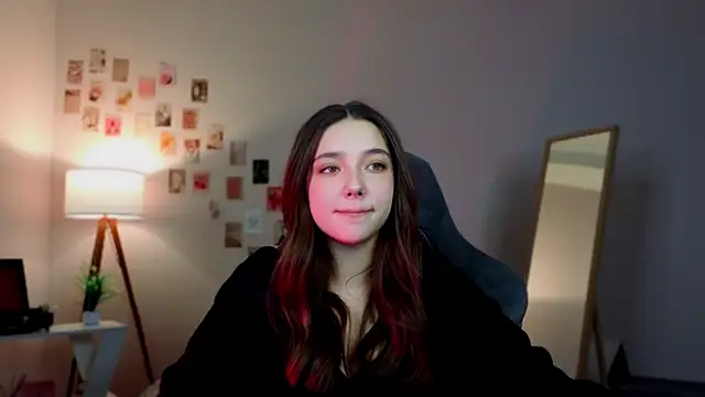 Snapshot of Vexorine chatting on January 2026 07:28:02 PM Vexorine online show from January 2026 07:28:02 PM