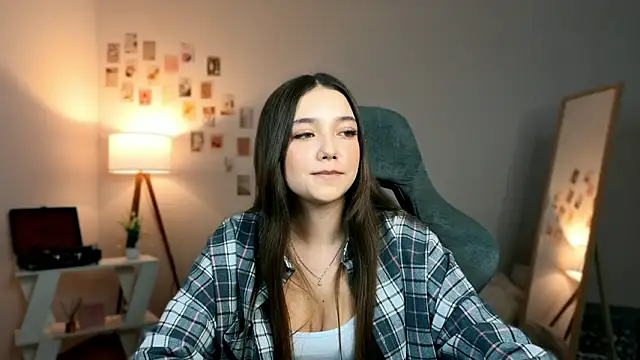 Vexorine online show from March 2026 07:42:02 PM