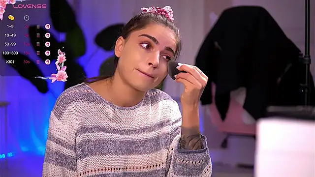 Snapshot of PureEllieX chatting on January 2026 07:45:01 AM PureEllieX online show from January 2026 07:45:01 AM