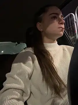 Snapshot of PureEllieX chatting on February 2026 03:49:01 AM PureEllieX online show from February 2026 03:49:01 AM