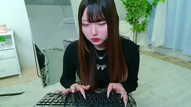 Snapshot of _Sakura_F chatting on April 2026 03:31:02 PM Sakura F online show from April 2026 03:31:02 PM