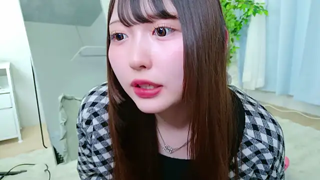 Snapshot of _Sakura_F chatting on April 2026 04:58:02 PM Sakura F online show from April 2026 04:58:02 PM