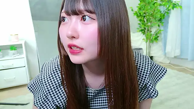 Snapshot of _Sakura_F chatting on April 2026 05:49:01 PM Sakura F online show from April 2026 05:49:01 PM