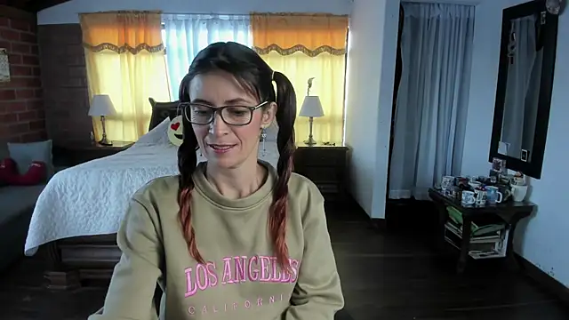 Charlotte-Willson online show from May 2026 10:26:01 PM