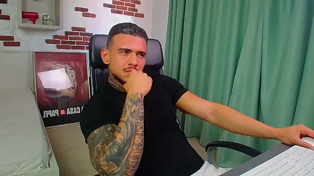 ElijahThorne online show from July 2026 07:37:02 AM