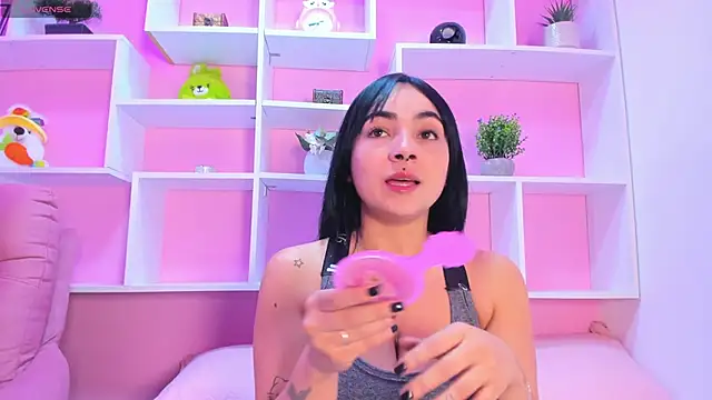 Snapshot of kittyMelvis chatting on December 2025 11:37:01 AM kittyMelvis online show from December 2025 11:37:01 AM