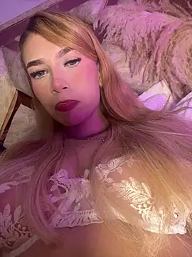 Snapshot of valeryfox__ chatting on December 2025 12:18:02 AM valeryfox online show from December 2025 12:18:02 AM