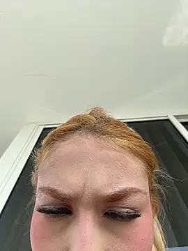 Snapshot of valeryfox__ chatting on January 2026 06:57:01 PM valeryfox online show from January 2026 06:57:01 PM