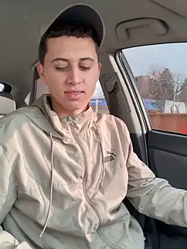 Snapshot of Abrahanm1 chatting on November 2025 09:14:02 PM Abrahanm1 online show from November 2025 09:14:02 PM